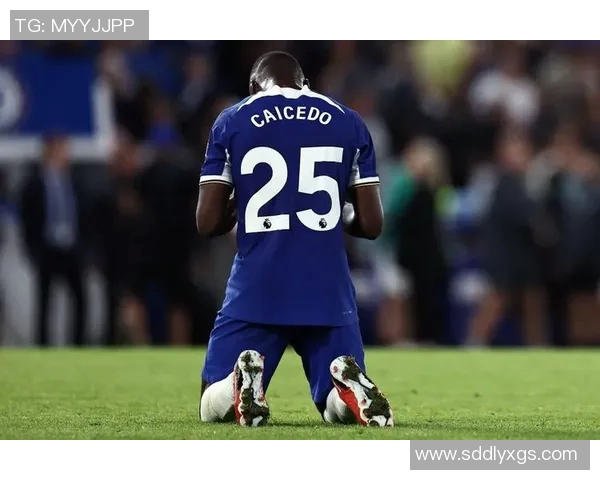 厄德高引领新风潮助力球队崛起展现年轻球员的无限潜力与激情