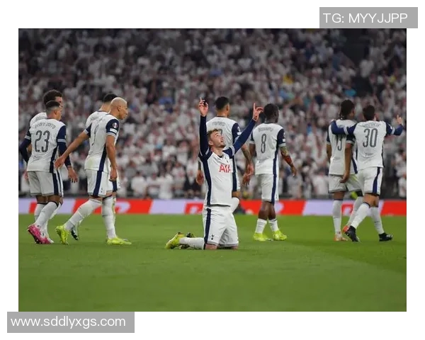 国际米兰与热刺激战正酣谁能在欧战中笑到最后 国际米兰与热刺激战正酣谁能在欧战中笑到最后