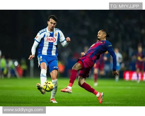 西班牙人对阵巴塞罗那精彩比赛录像回放及精彩瞬间分析